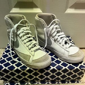 Nike Blazer Mid '77-Youth 4.5
